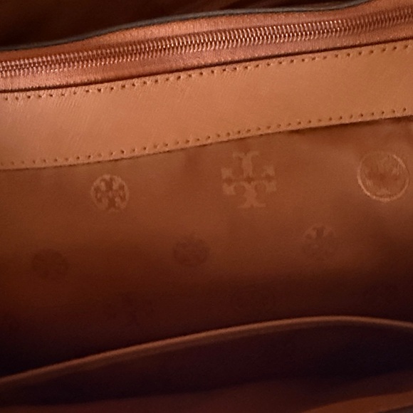 Authentic Tory Burch Camel Leather Tote - Picture 5 of 10